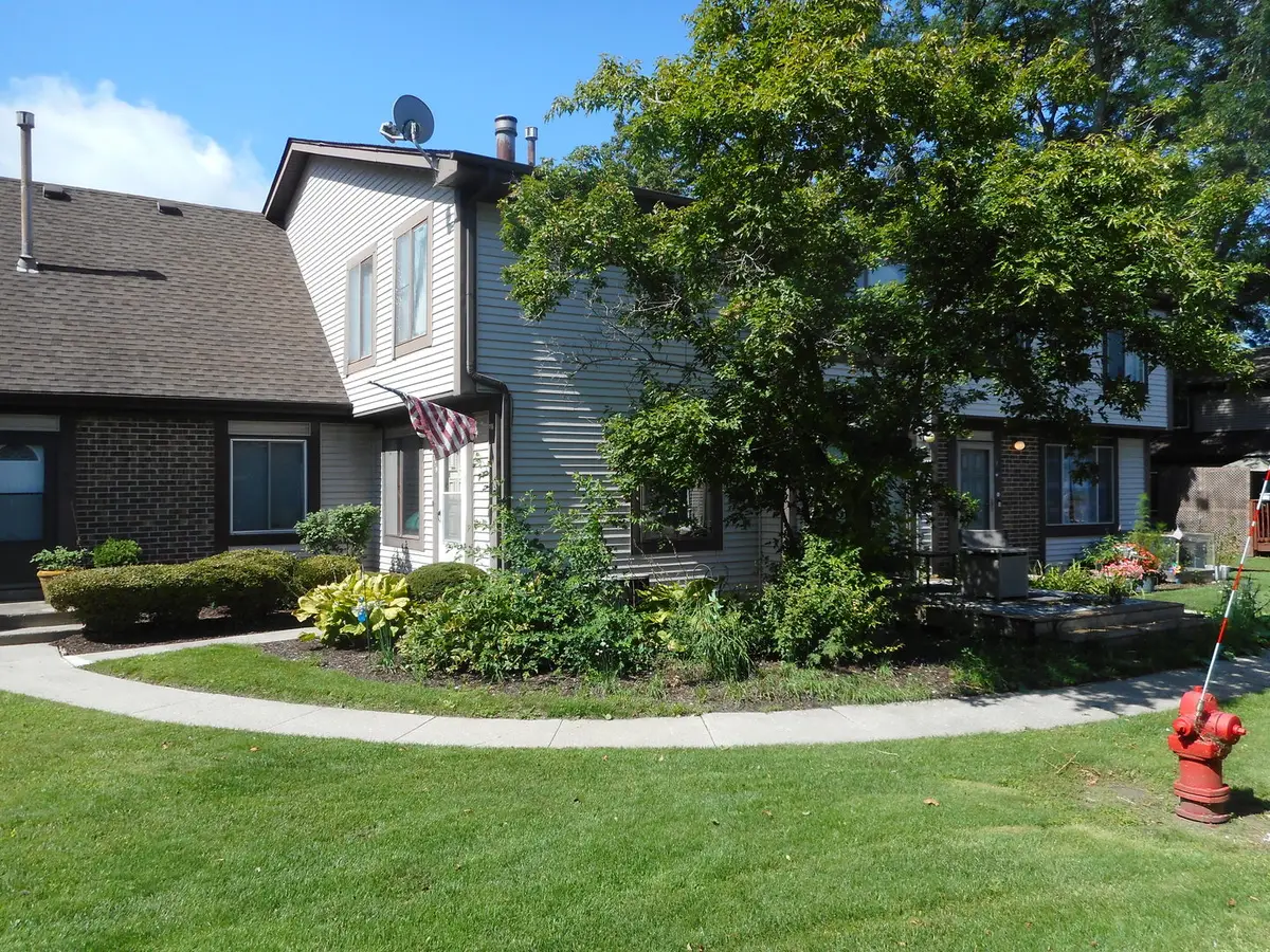 1729 Raintree Court #1729, Sycamore, IL 60178 - Image #1