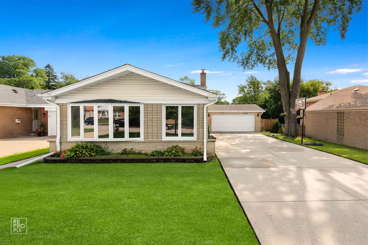 9833 Keystone Avenue, Skokie, IL 60076 - #1