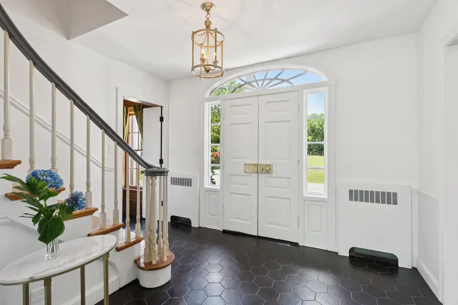 60 Ridge Road, Barrington Hills, IL 60010 - Image #2