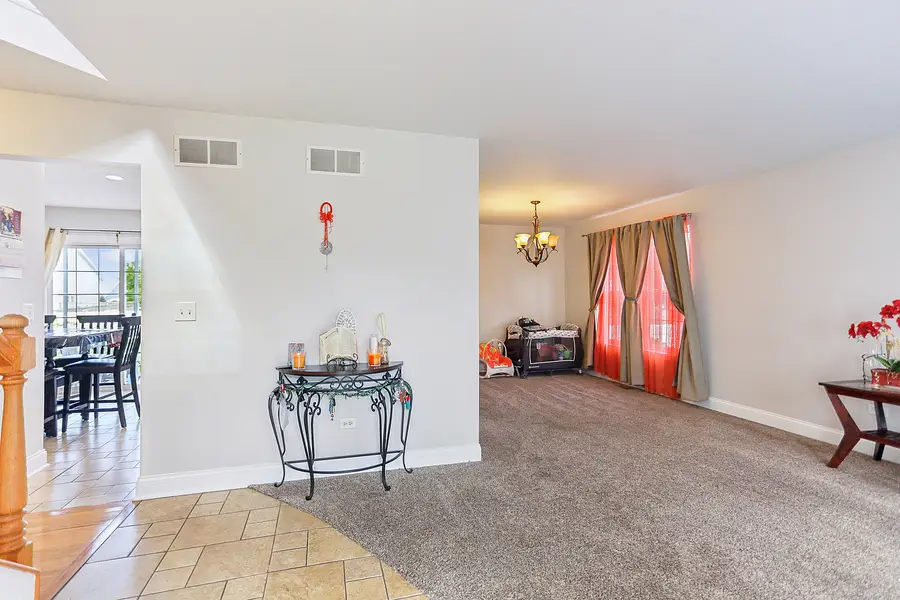 25804 S Daffodil Lane, Monee, IL 60449 - Image #2