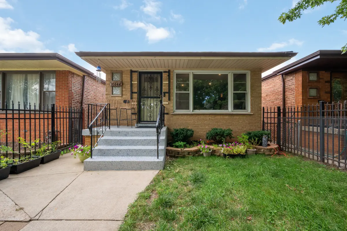 10844 S Green Bay Avenue, Chicago, IL 60617 - #1