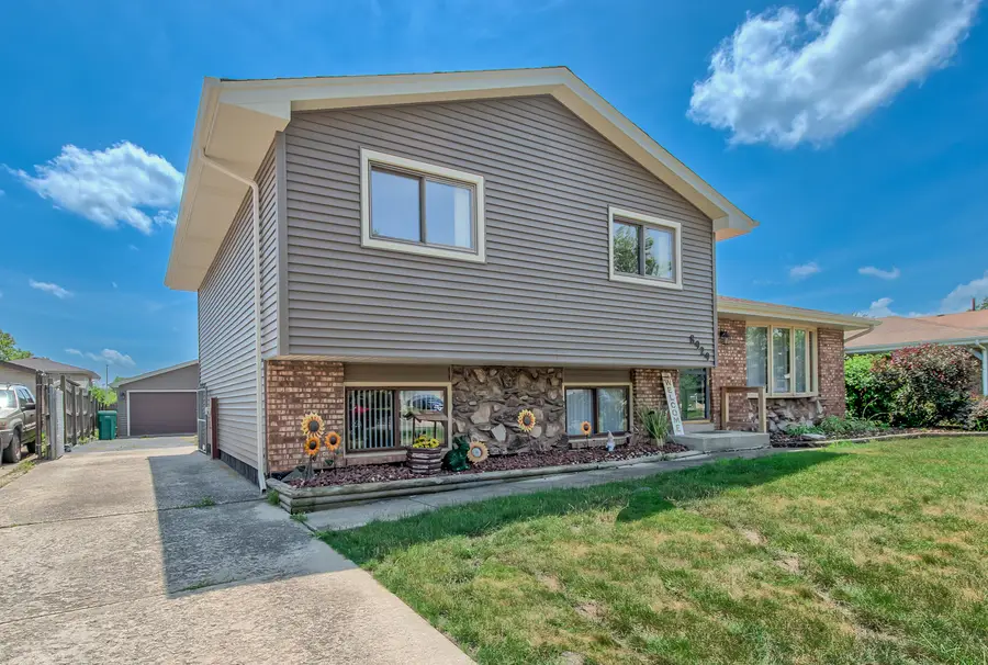 8929 W 169th Place, Orland Hills, IL 60487 - Image #3