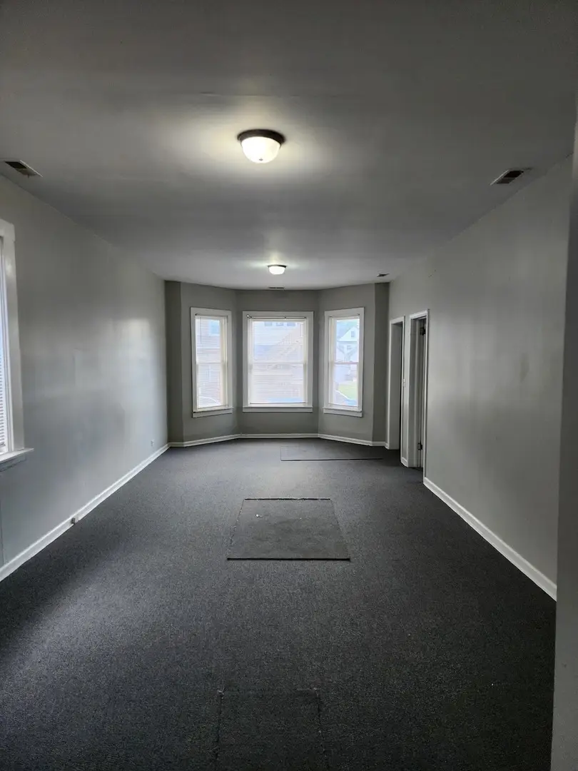 8825 S Exchange Avenue, Chicago, IL 60617 - Image #2