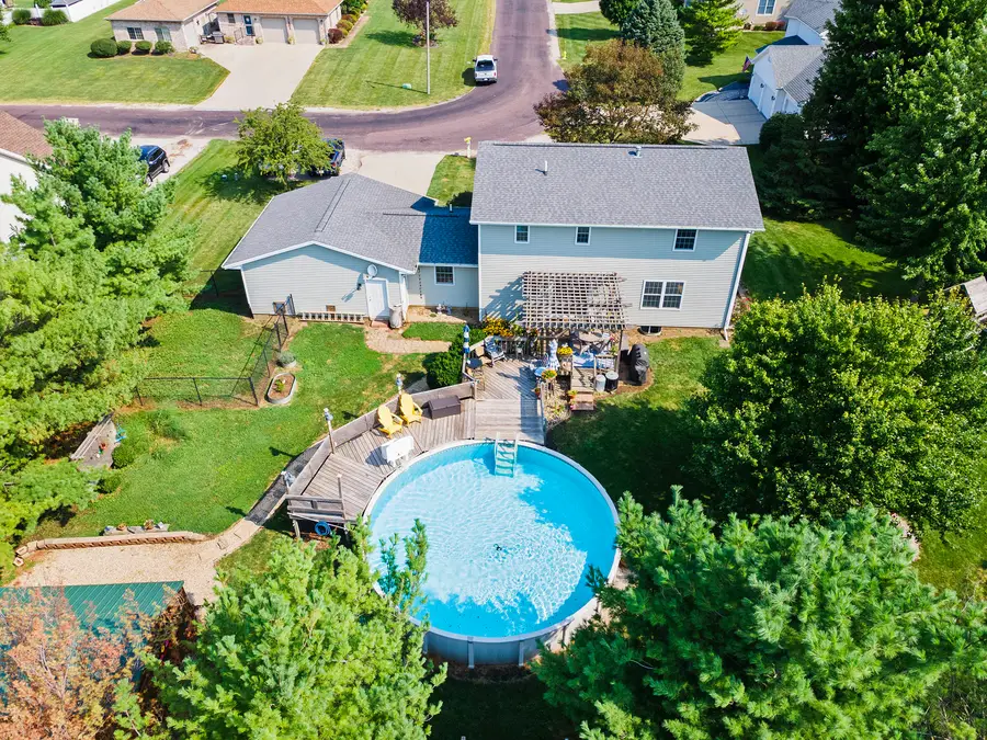 417 Sunset Drive, Colfax, IL 61728 - #3