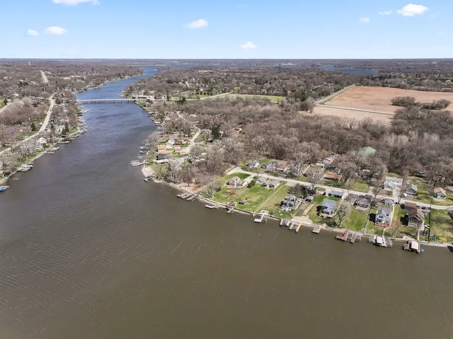 2916 Oakwood Avenue, McHenry, IL 60051 - Image #3