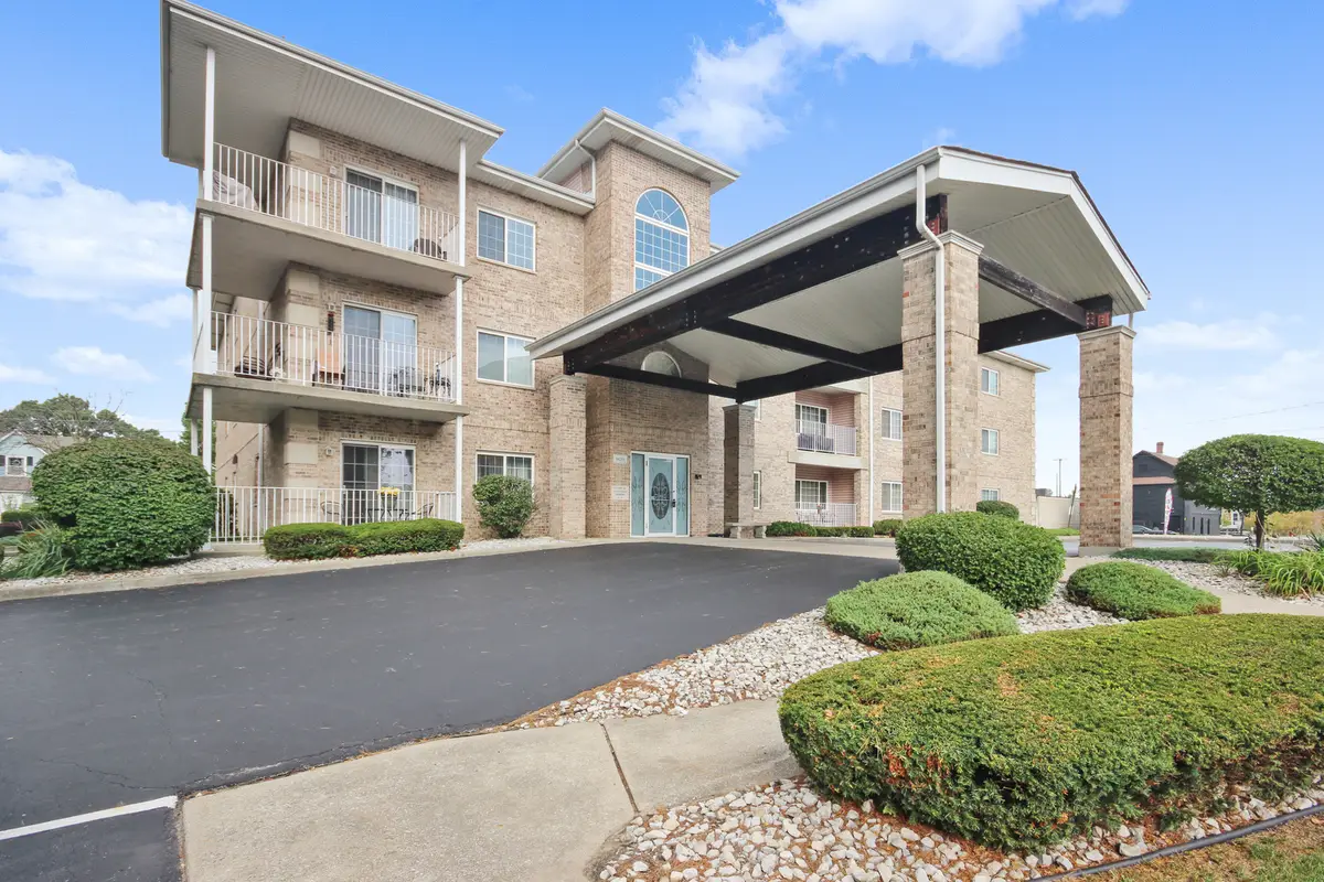 18215 Wentworth Avenue #3B, Lansing, IL 60438 - Image #1