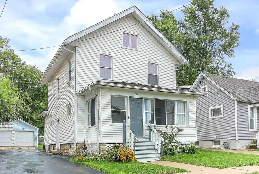 528 Woodlawn Avenue, Aurora, IL 60506 - #2