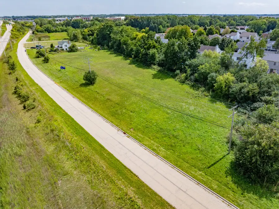 4437-4495 W Kennedy Drive, Gurnee, IL 60031 - Image #2