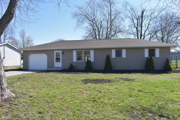 320 N Walnut, Arcola, IL 61910