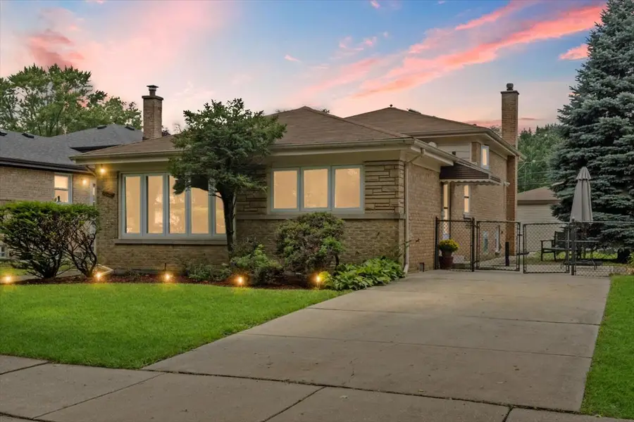 8720 Karlov Avenue, Skokie, IL 60076 - Image #2