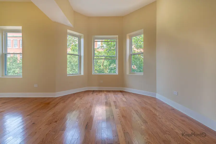 653 N Lawndale Avenue, Chicago, IL 60624 - Image #3