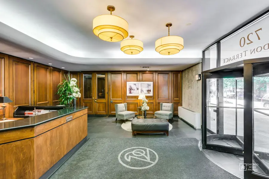 720 W Gordon Terrace #16E, Chicago, IL 60613 - Image #2