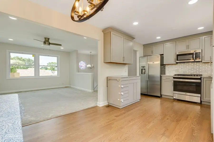 853 Voyager Drive, Bartlett, IL 60103 - Image #2