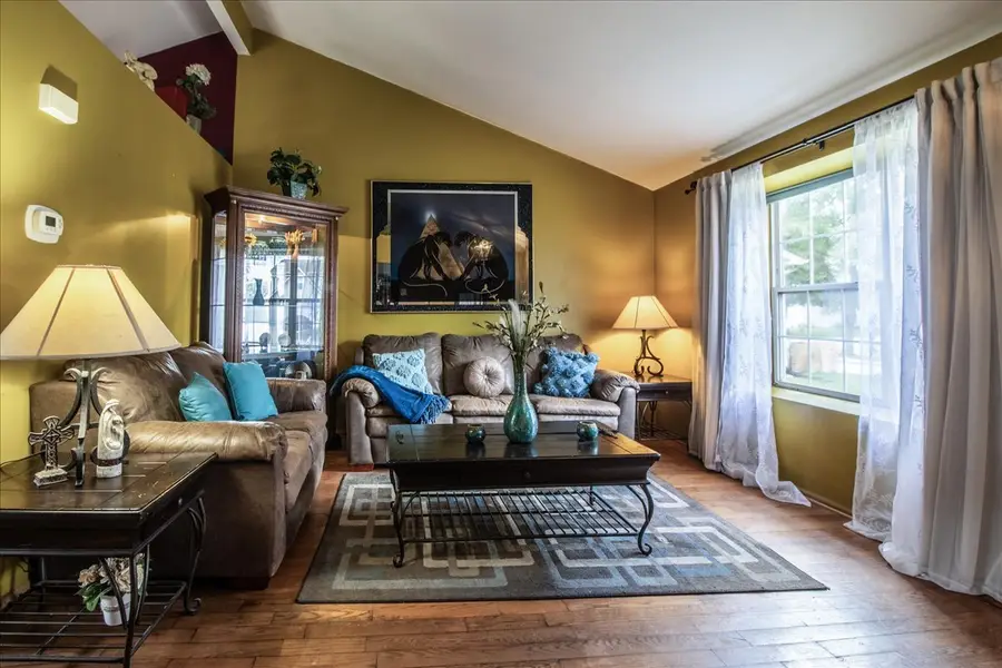 5210 Pine Trails Circle, Plainfield, IL 60586 - Image #3