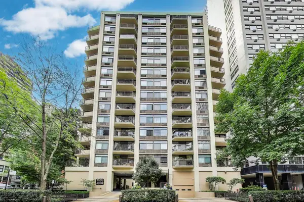 1450 N Astor Street #11D, Chicago, IL 60610