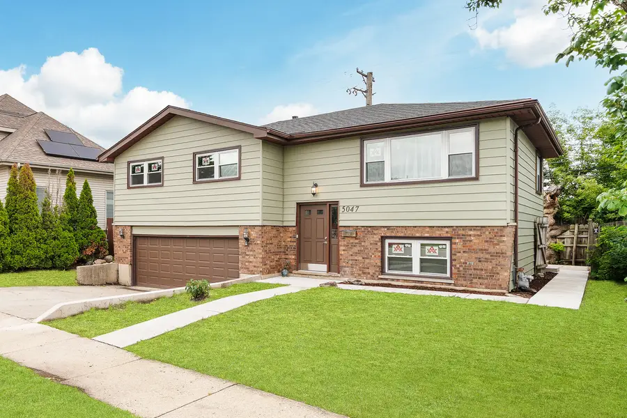 5047 Forster Avenue, Schiller Park, IL 60176 - Image #2
