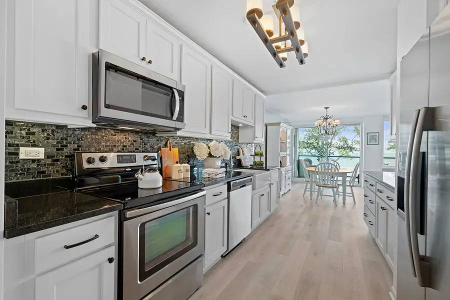 1630 Sheridan Road #2F, Wilmette, IL 60091 - Image #3