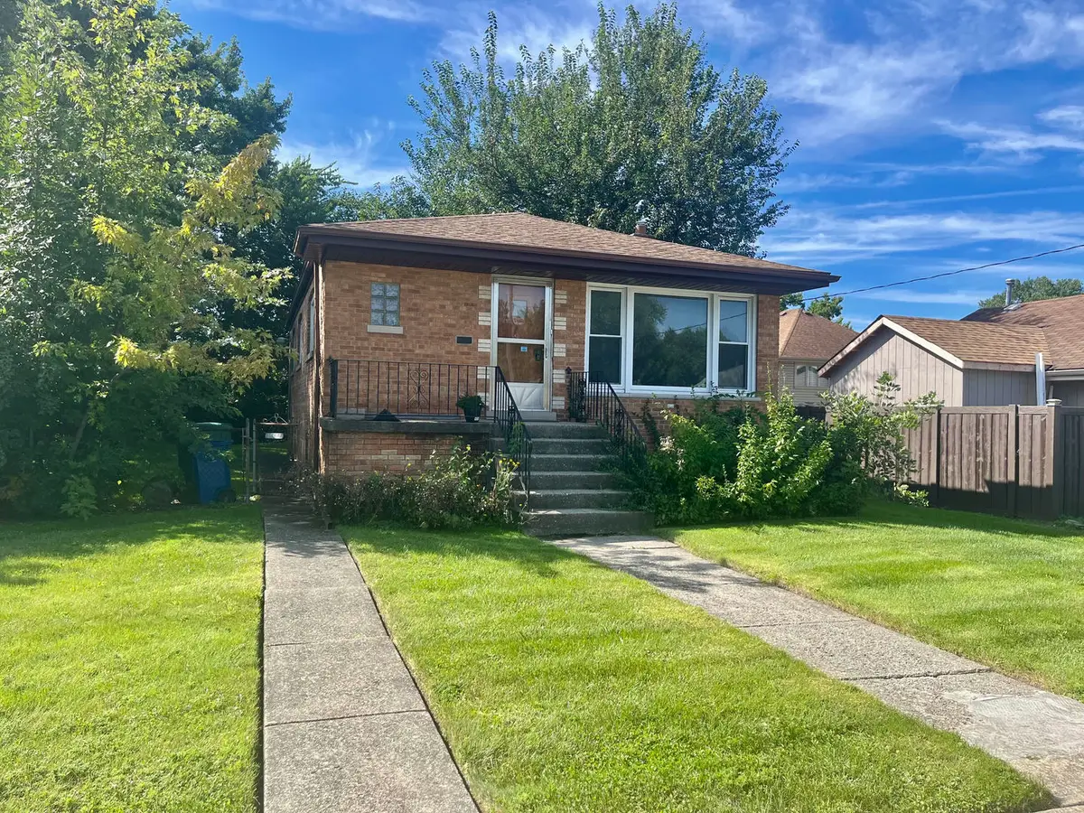 5733 W 83rd Place, Burbank, IL 60459 - Image #1