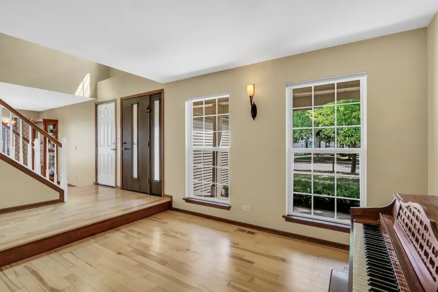 7736 Geneva Drive, Gurnee, IL 60031 - Image #3