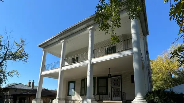 10628 S Longwood Drive, Chicago, IL 60643