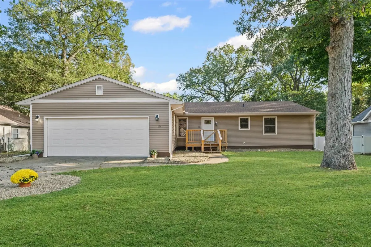 1101 Pin Oak Drive, Mahomet, IL 61853 - Image #1