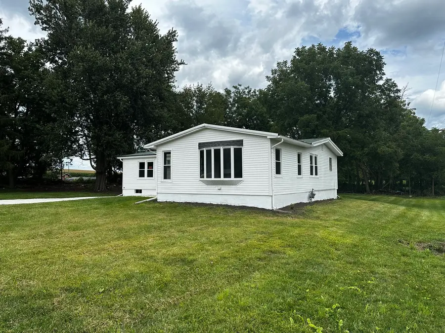 764 Brooklyn Road, West Brooklyn, IL 61378 - Image #2