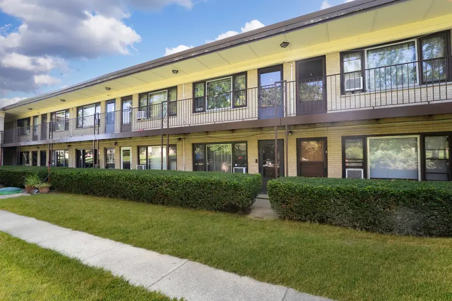 23 King Arthur Court #6, Northlake, IL 60164 - Image #2