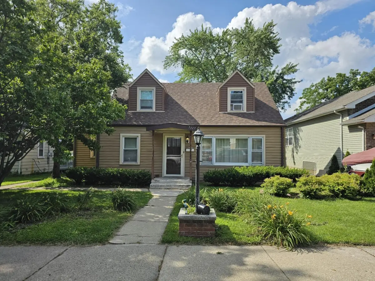 7117 W 113th Place, Worth, IL 60482 - #1