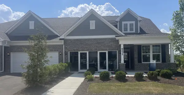 6221 Links Drive #27002, Woodridge, IL 60517