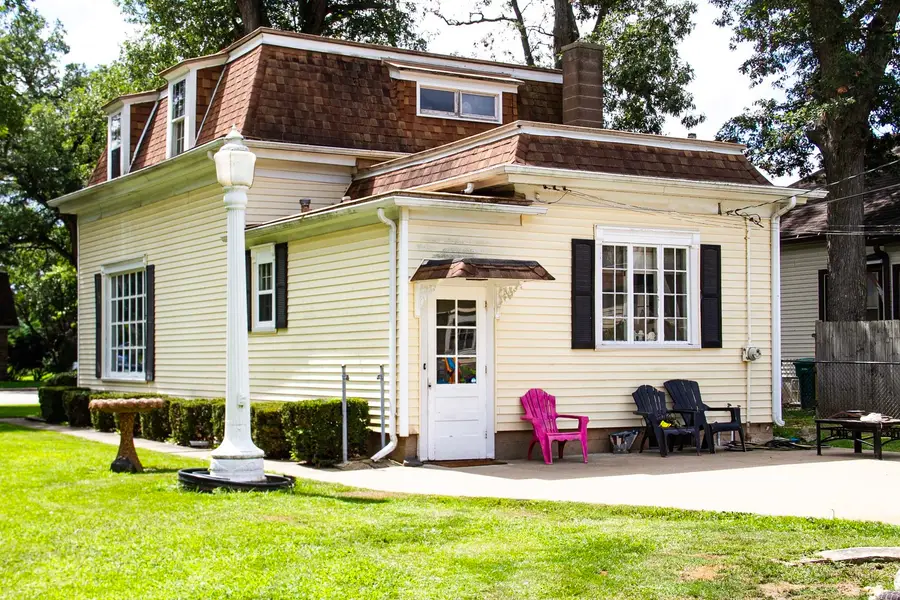 110 W 10th Street, Streator, IL 61364 - Image #2