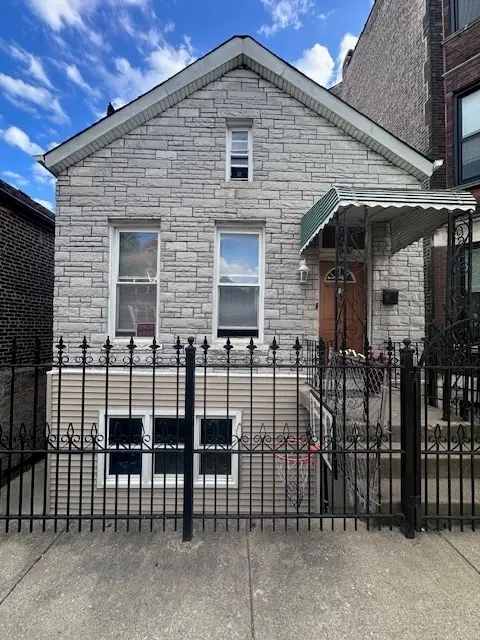 2315 W 21st Street, Chicago, IL 60608