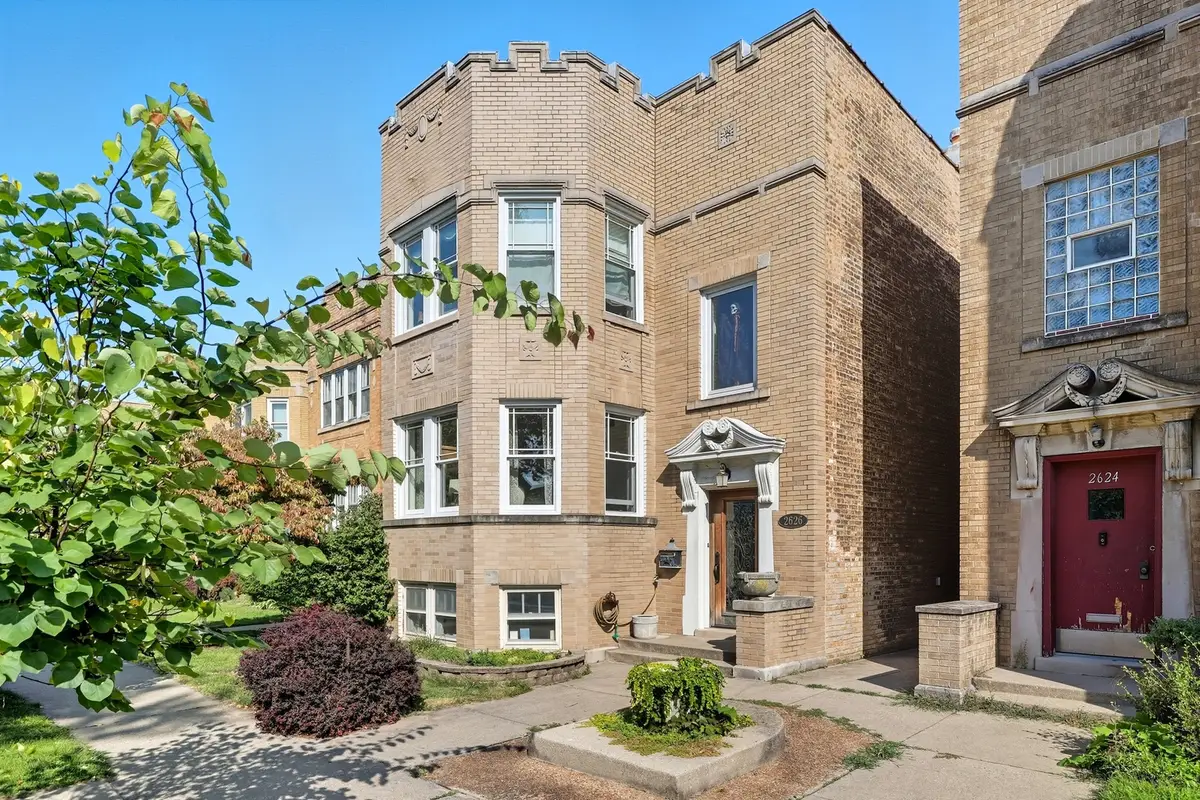 2626 W Lunt Avenue, Chicago, IL 60645 - Image #1