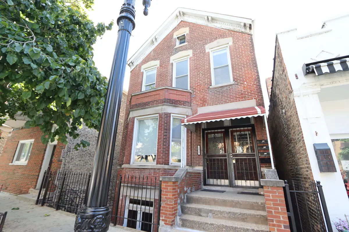 2440 S Oakley Avenue, Chicago, IL 60608 - Image #1
