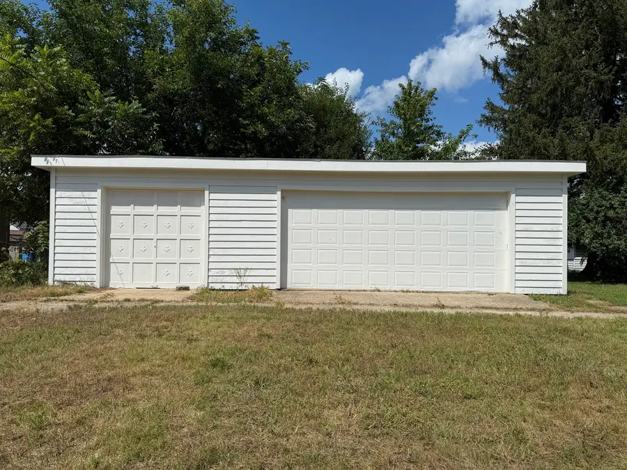 302 W Cook Street, Sheffield, IL 61361 - Image #3