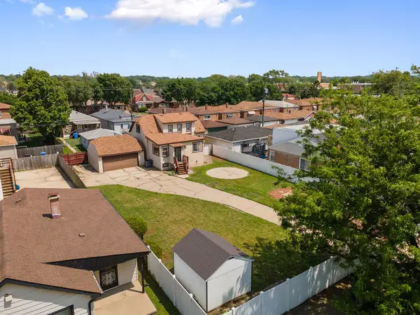 11319 S Green Bay Avenue, Chicago, IL 60617