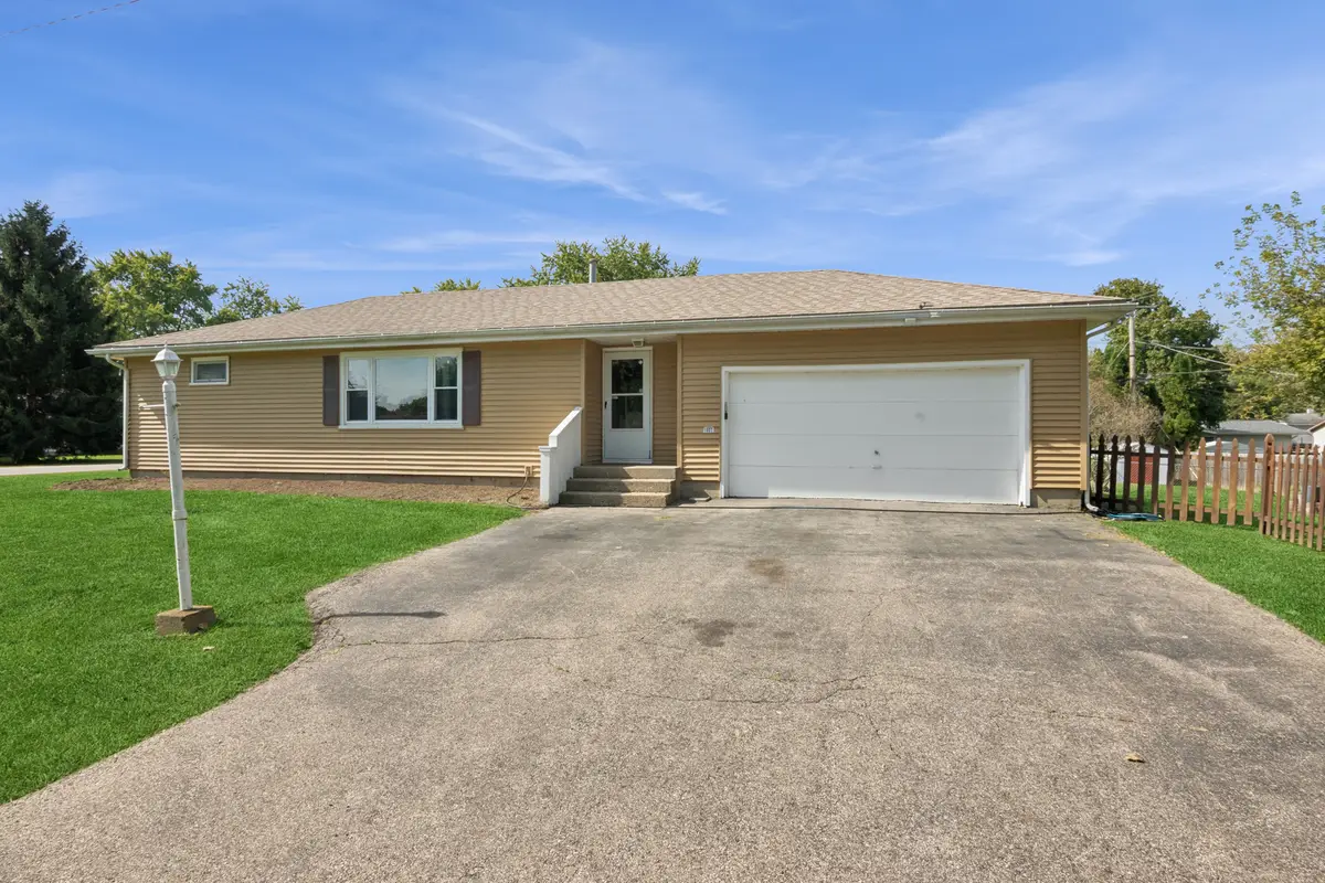1807 Beach Road, McHenry, IL 60050 - #1