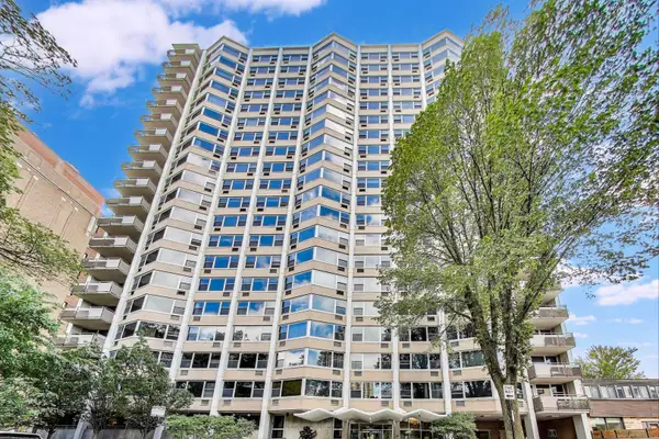 555 W Cornelia Avenue #1011, Chicago, IL 60657