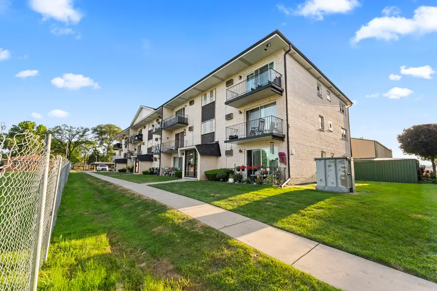 Address Withheld By Seller, Worth, IL 60482 - Image #3