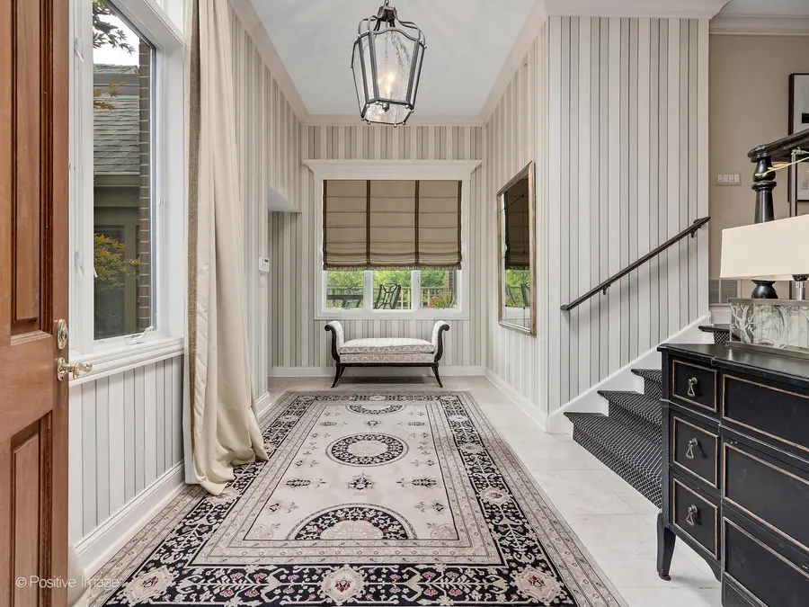 1218 Hawthorne Court, Hinsdale, IL 60521 - Image #3