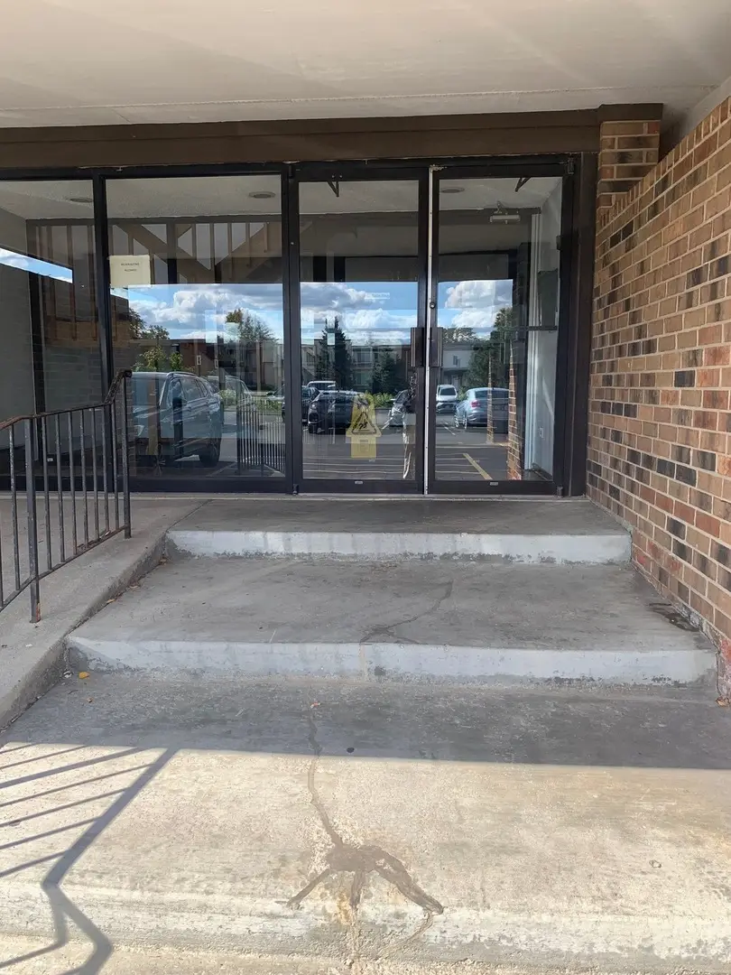 10420 Circle Drive #22B, Oak Lawn, IL 60453 - Image #3