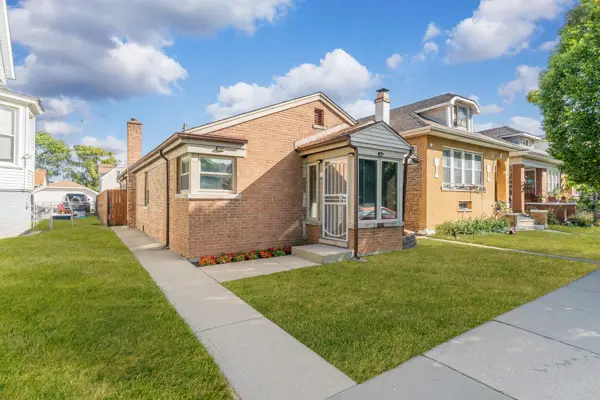 5322 W Addison Street, Chicago, IL 60641 - Image #2