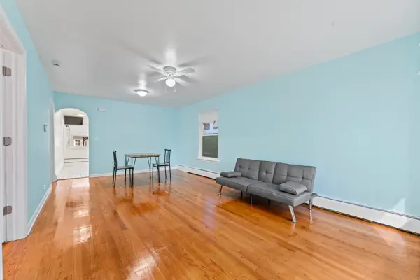 5322 W Addison Street, Chicago, IL 60641 - Image #3