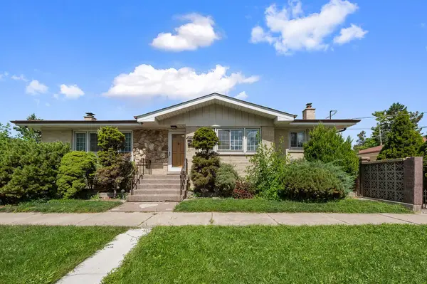 9740 Linn Avenue, Schiller Park, IL 60176