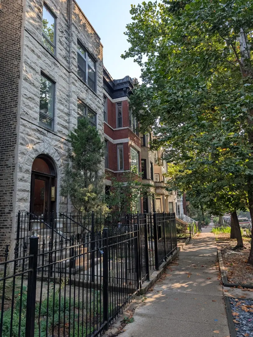 902 W Newport Avenue, Chicago, IL 60657 - Image #3