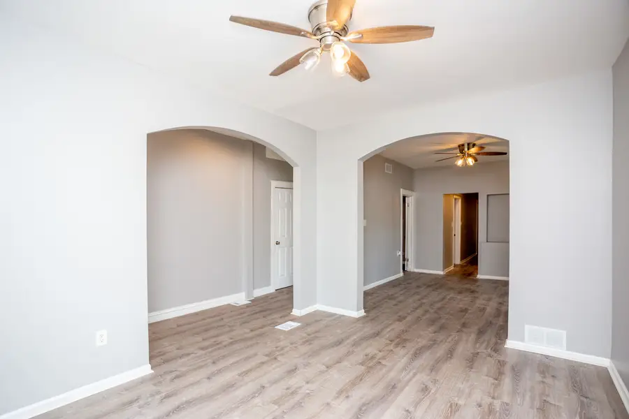 7100 S Prairie Avenue, Chicago, IL 60619 - Image #2