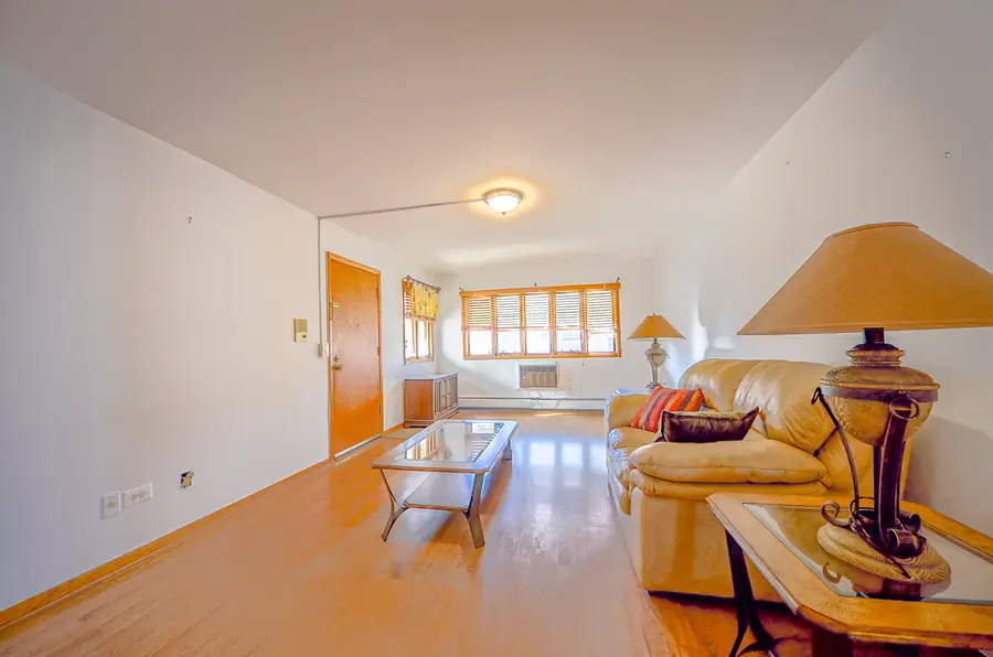 8216 W Belmont Avenue #2N, Chicago, IL 60634 - Image #3