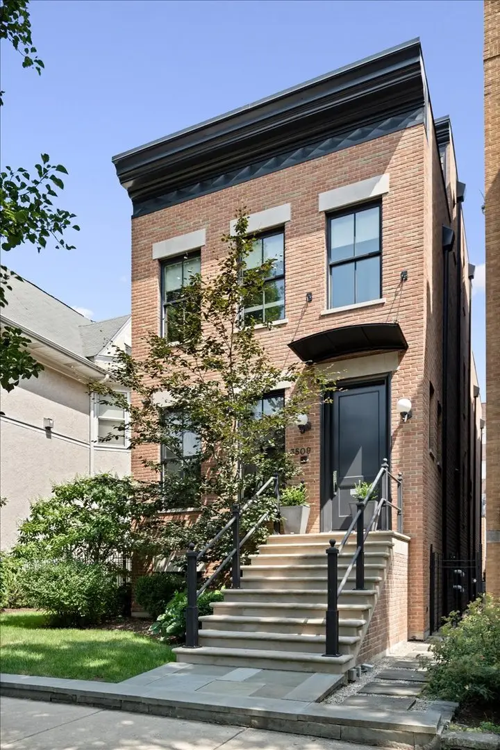 3509 N Janssen Avenue, Chicago, IL 60657 - Image #1