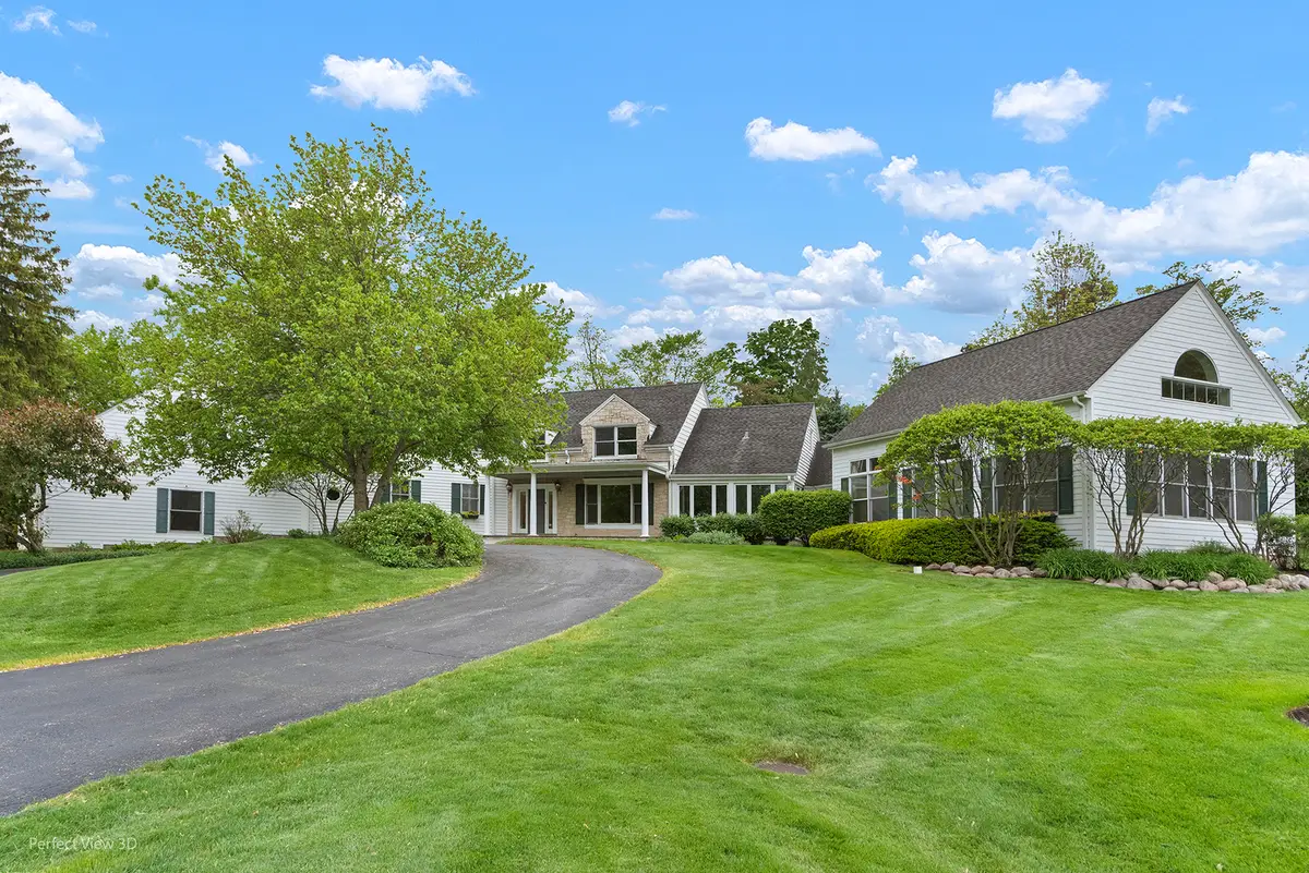 110 Inverway, Inverness, IL 60067 - Image #1