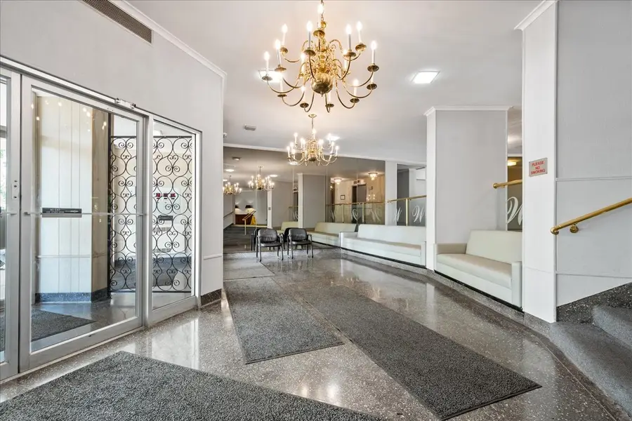 7141 N Kedzie Avenue #406, Chicago, IL 60645 - Image #2