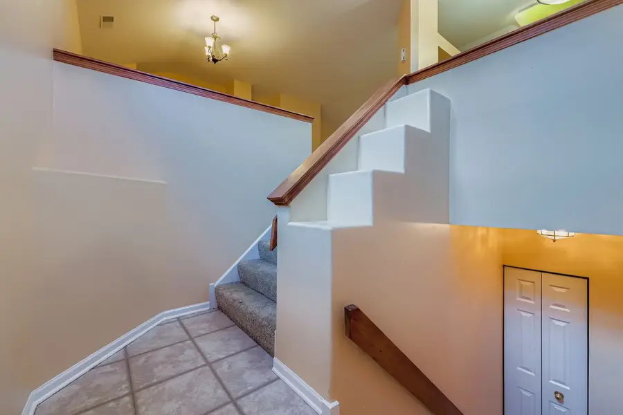 1212 Shawford Way, Elgin, IL 60120 - Image #2